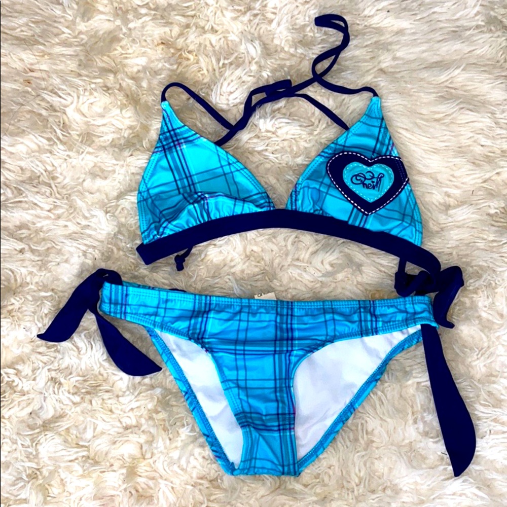 2-piece swim wear